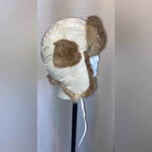 Men’s SIMONS Le 31 white Trapper Aviator Winter hat with genuine Fur size medium